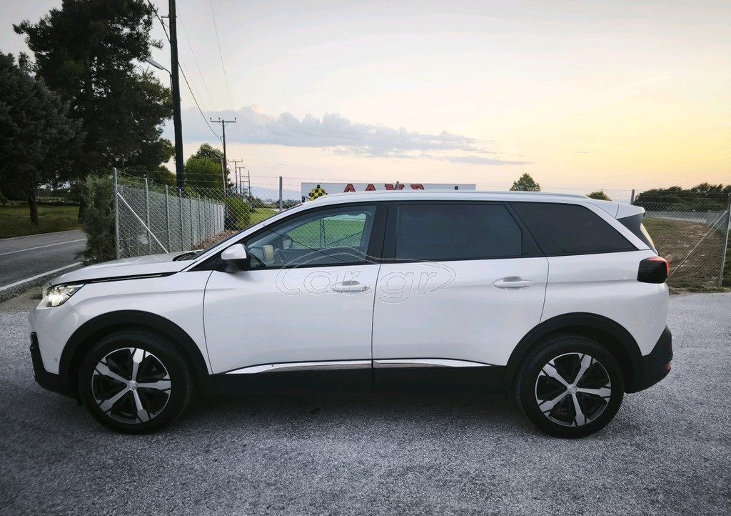 Peugeot 5008 2018