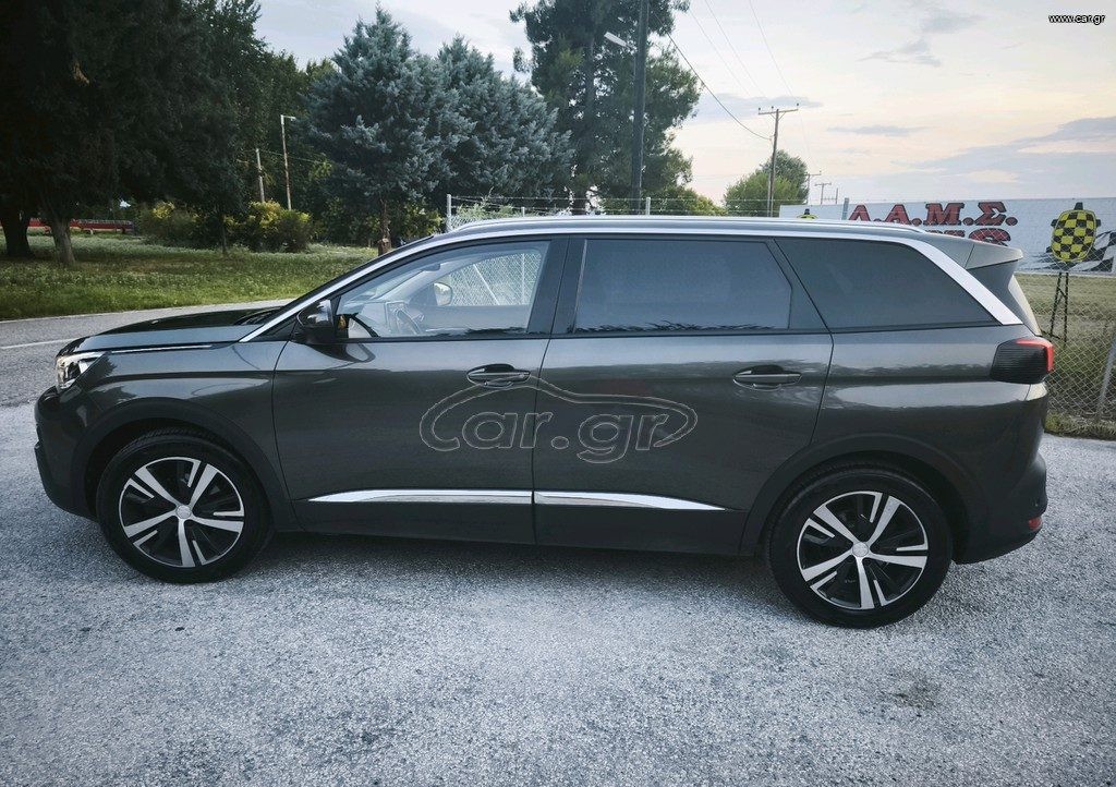 Peugeot 5008 2020